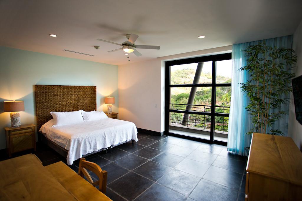 15 Love Bed & Breakfast Тамариндо Стая снимка